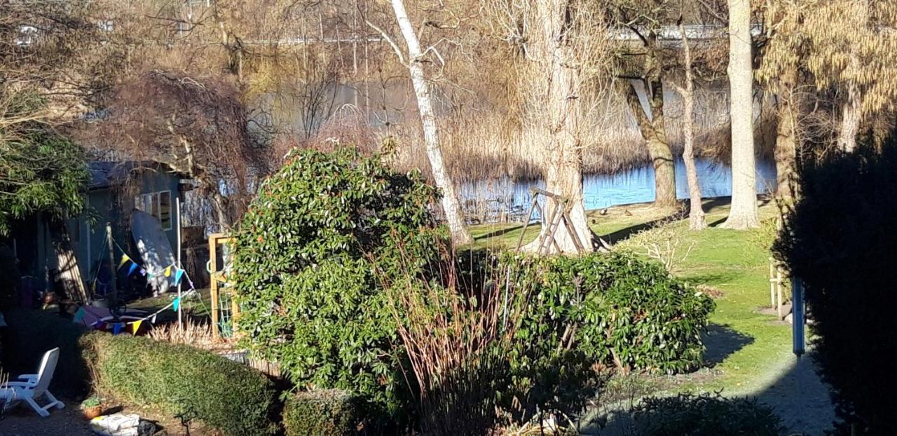 Ferienwohnungen Am Schwanensee 布隆 外观 照片